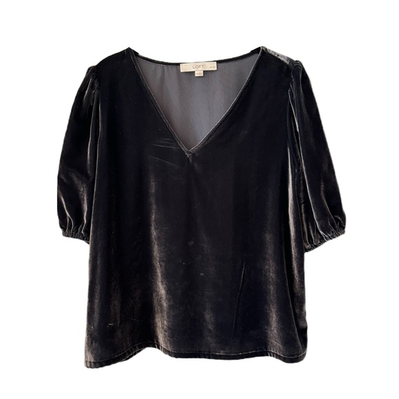 LOFT Anne Taylor Velvet Short Sleeve V Neck Pullover Black Loose Top Size M - Picture 1 of 5